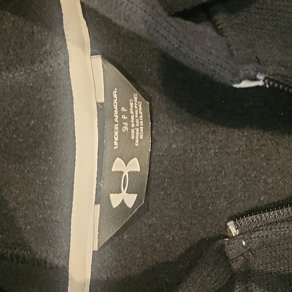 Under Armour fitted coat cold gear,  worn once - Picture 2 of 2